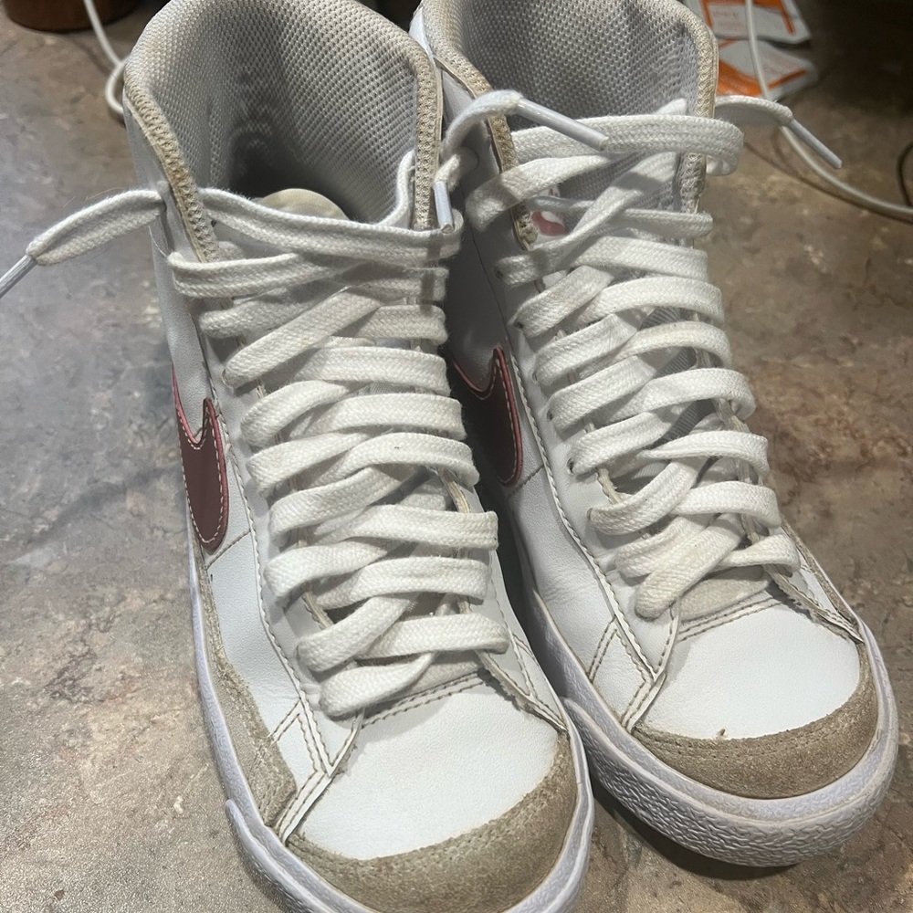 Youth Nike sneakers size 3.5